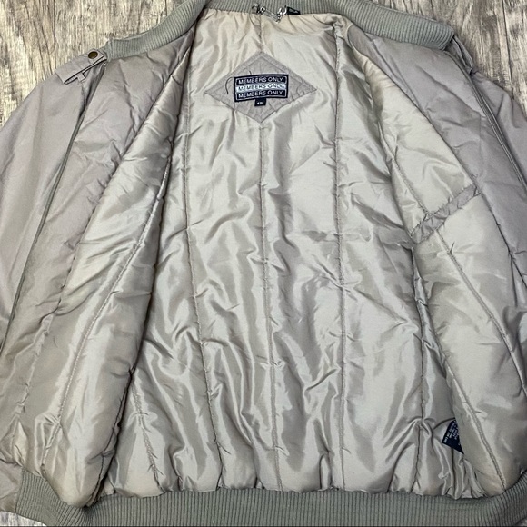 Vintage Members Only Men’s Quilt Lined Tan Cafe Racer Bomber Jacket Size Large - Picture 5 of 13